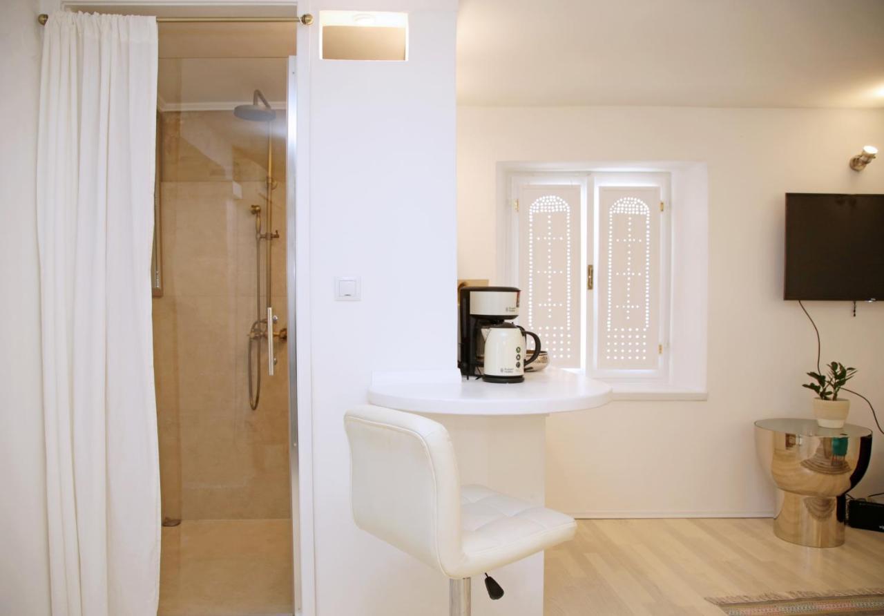 Swan City Apartment & Room Šibenik Exteriör bild