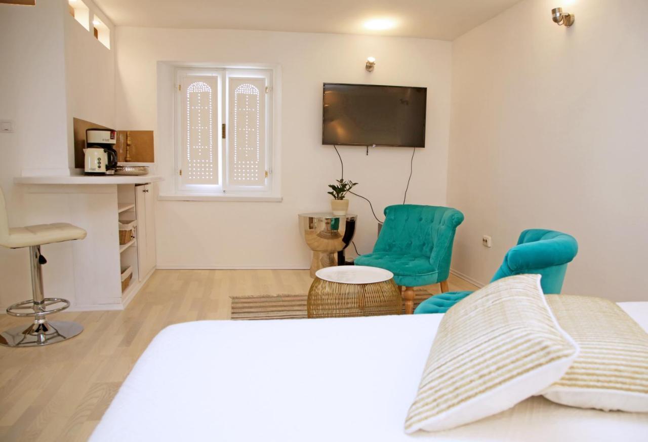 Swan City Apartment & Room Šibenik Exteriör bild
