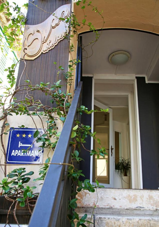 Swan City Apartment & Room Šibenik Exteriör bild